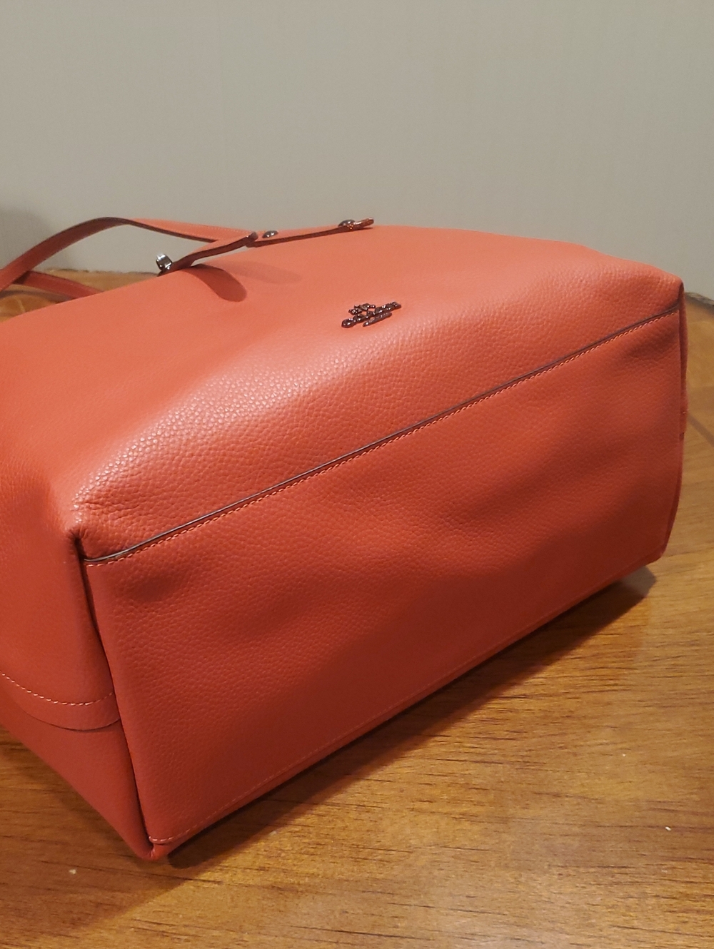 Like NEW Coach Market Tote Glitter Edge - Picture 7 of 15